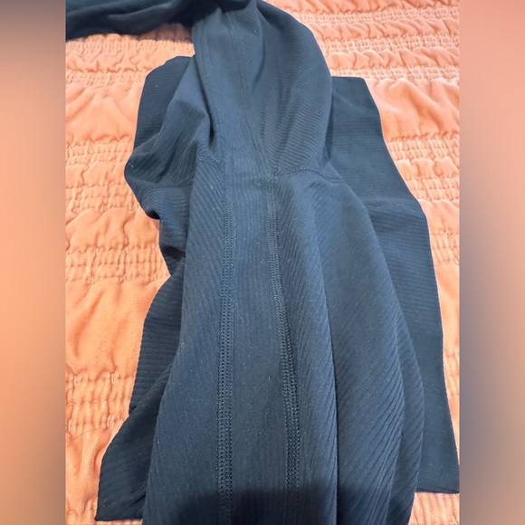 lululemon Align High-Rise Ribbed Pant 28" - Black - size 8 - Picture 9 of 11